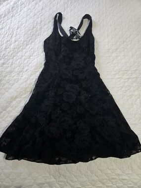 ZUM ZUM vintage 90's Y2k Black Floral Velvety Sparkly  Fit-and-Flare Dres.